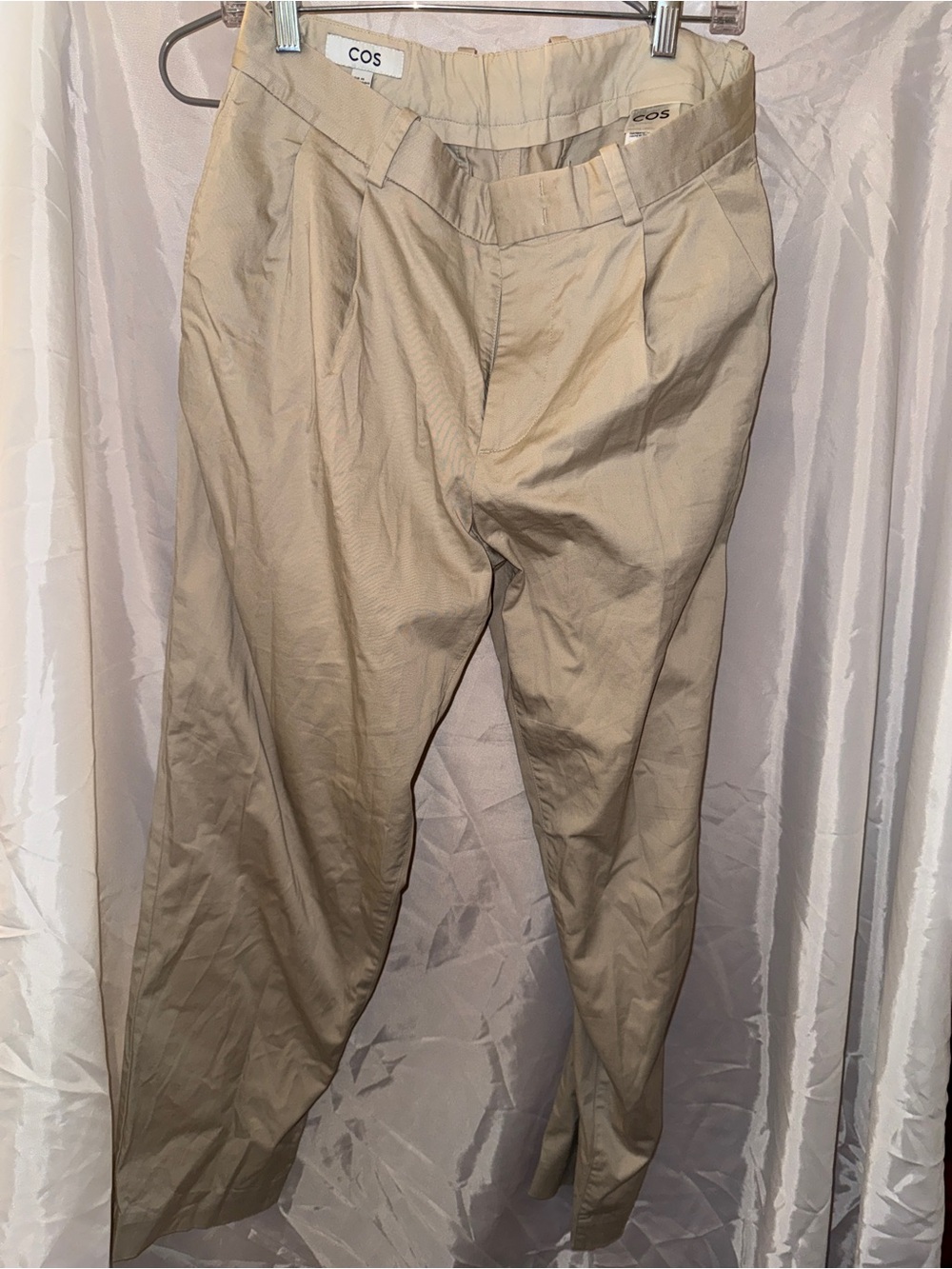 COS Men’s Light Beige Pleated Chinos